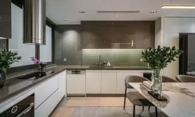 Gia công Acrylic phủ bề mặt gỗ nội thất bếp