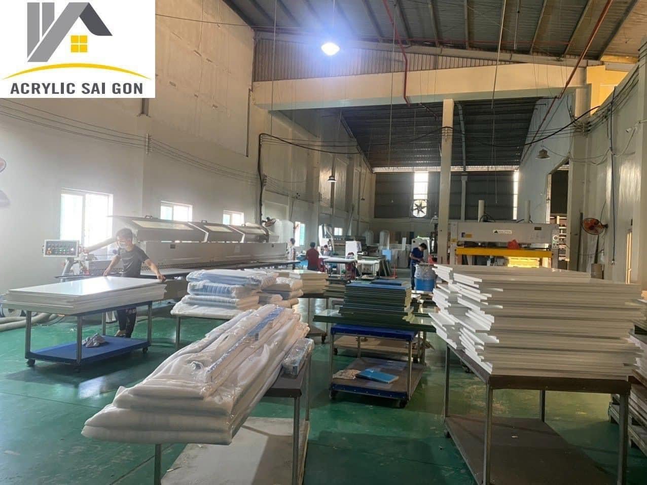 Ứng dụng của Gia Công Acrylic Nội Thất trong thực tế