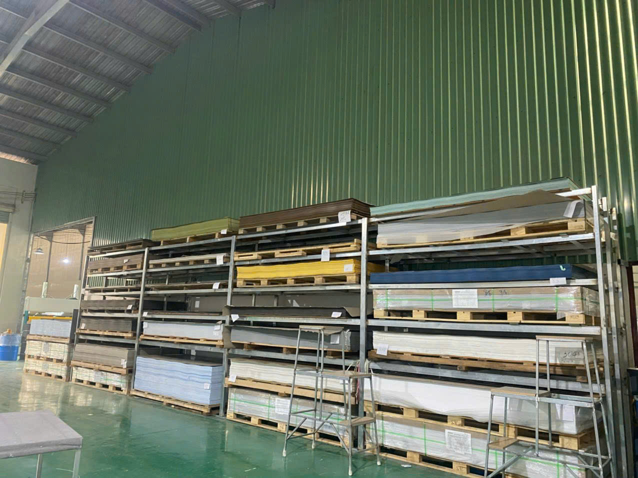 Kinh Nghiệm Chọn Xưởng Acrylic Uy Tín