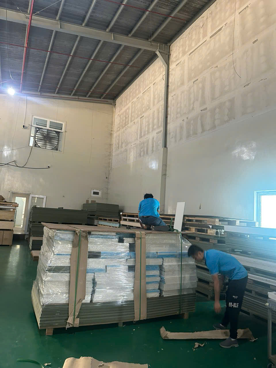 Tay Nắm Âm Tủ Hiện Đại